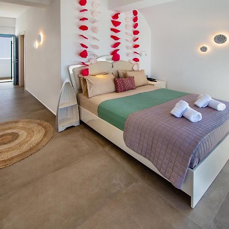 Aegean Blue Suites Pyrgos Kallistis Exterior photo