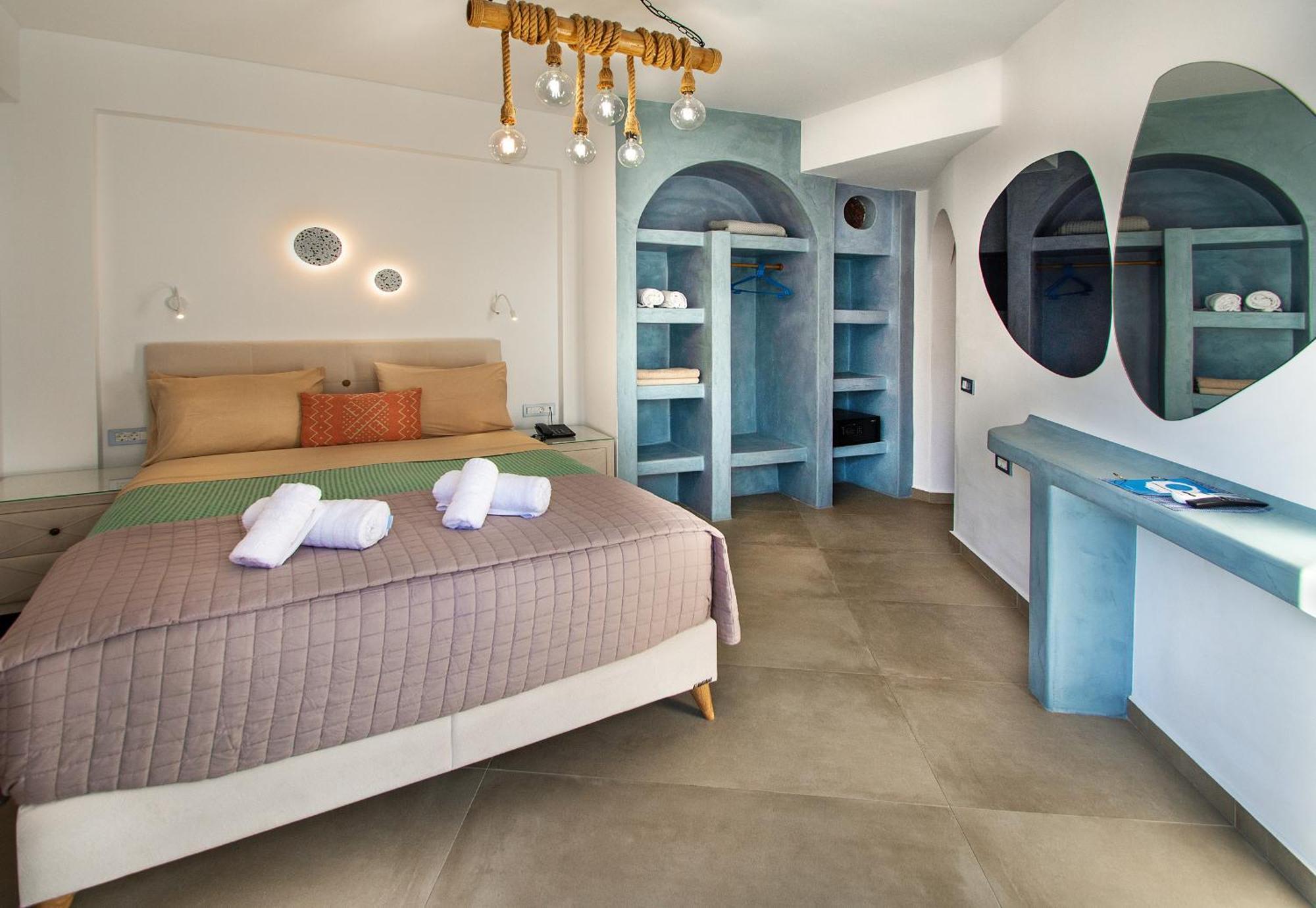 Aegean Blue Suites Pyrgos Kallistis Exterior photo